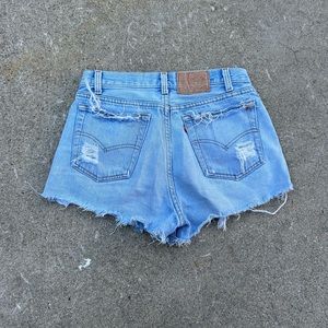 Cute vintage Levi’s shorts. Made in the USA!